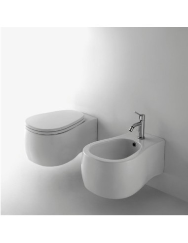 Agape Design Pear Wall Hung Glossy White Toilet With Soft Closing Seatcover