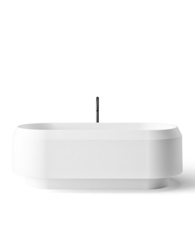 Agape Design Lariana Freestanding Oval Bathtub