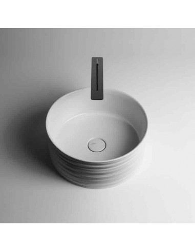 Valdama Trace Round Countertop Washbasin